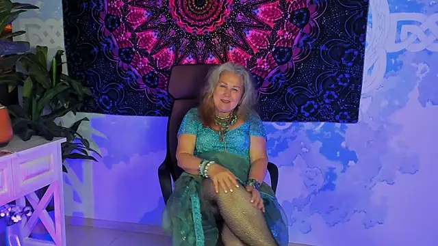 LilaMaharani live webcam show