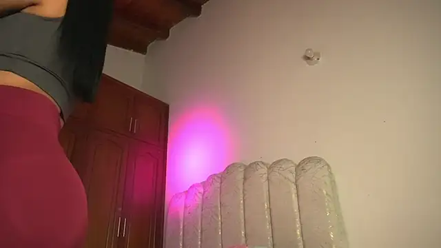 pocahotass_11 live webcam show