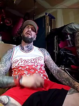Beardedtattood live sex cam