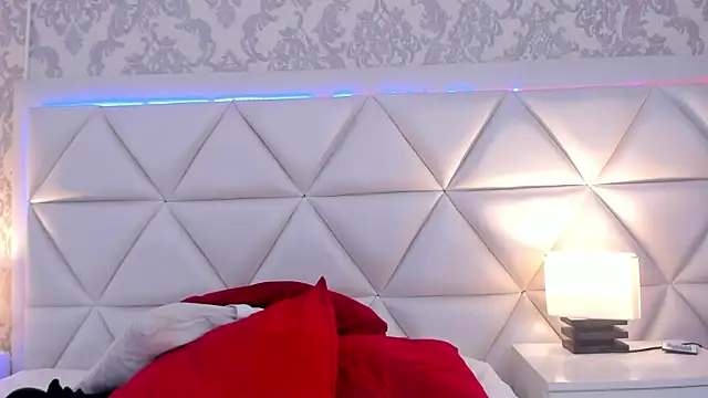 HollyOlson webcam