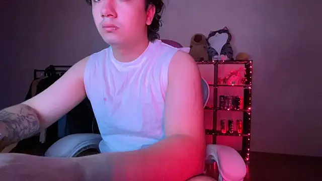 _ELIGOS_ live cam on StripChat