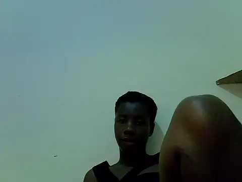 Africanpettite3y webcam