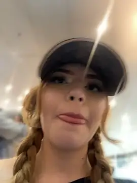ChloeCollins__ webcam