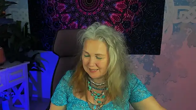 LilaMaharani webcam