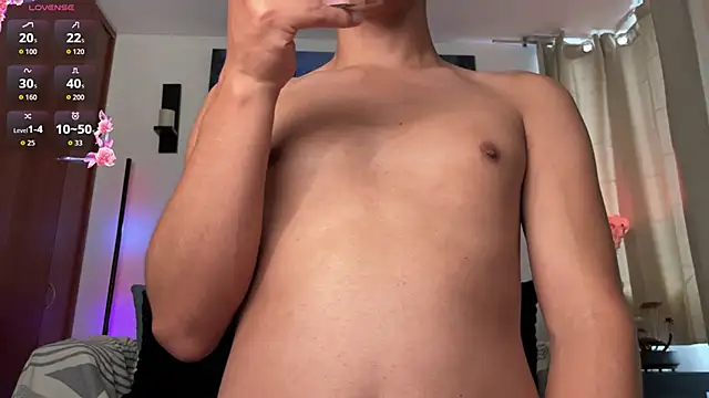 Adams_ricci webcam