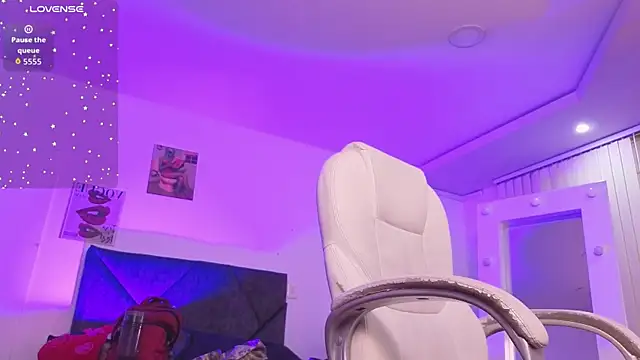 _sharlotte777 webcam