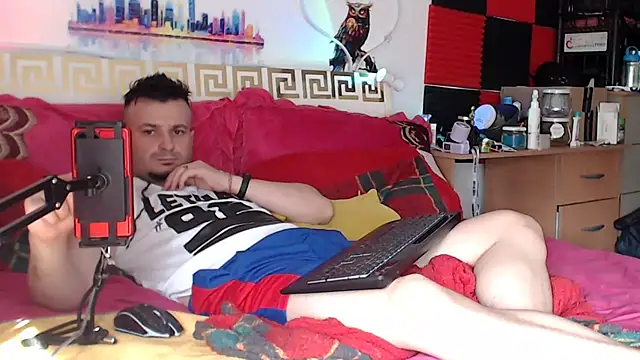Hugec0ck007 live cam on StripChat