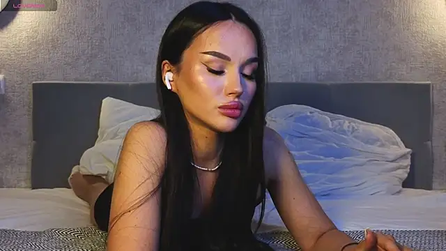 LushMirai live webcam show