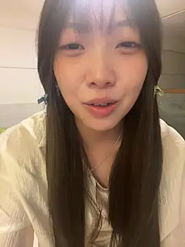 YY-1-1-1 live webcam show