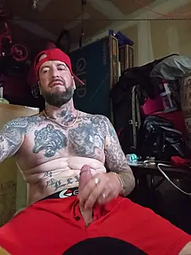 Beardedtattood live sex cam