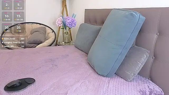 Jane_Glow live cam on StripChat
