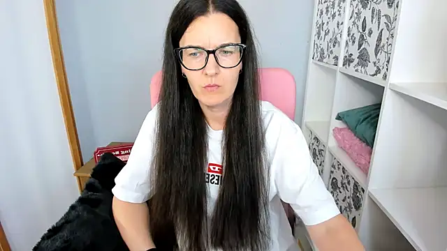 NadiaXlove webcam