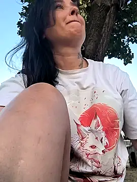 KikiXRed live webcam show
