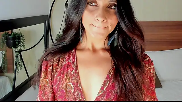 SamayRyann live cam on StripChat