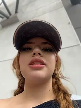 ChloeCollins__ webcam