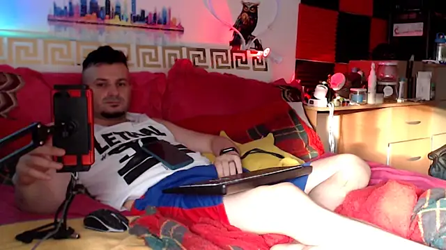 Hugec0ck007 live sex cam
