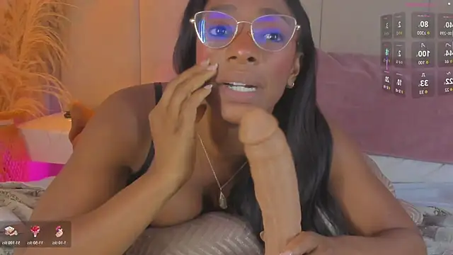 aprilebony_ webcam
