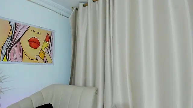 StarMilf live webcam show