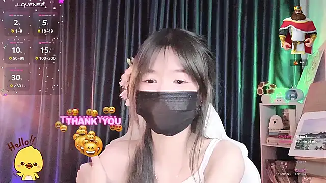 Your-Sunshinee live cam on StripChat