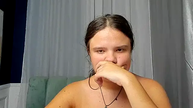 adelecruz - AdeleCruz's free webcam - UK Sex Cams