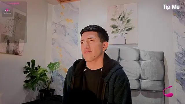 Un_Sluttyy webcam