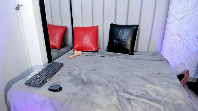 sky_velvet webcam