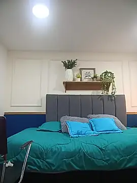Charlotthe_Evans webcam