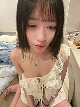 wanwan-baobei (F teen) - 听主播唱歌