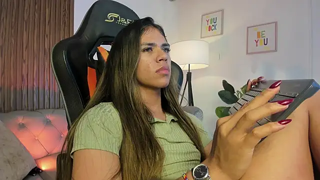 emmablake1 (T teen) - show cum😈