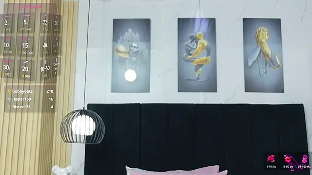 cutepetitee live cam on StripChat