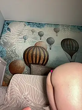 DeniMilkyyyyy webcam