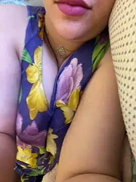 Bold-arabic-vibes live webcam show