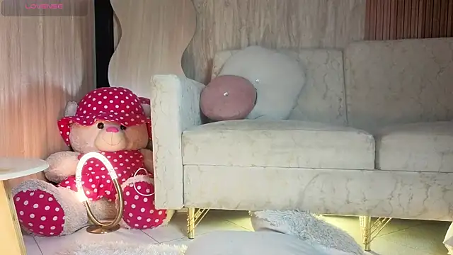 Lilieth_Hot_ live webcam show