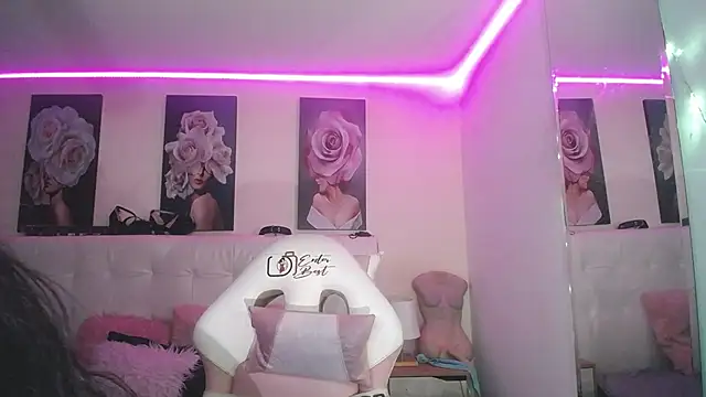SamathaMay live webcam show