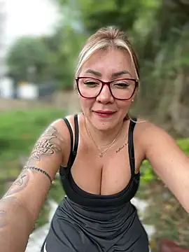 DIANITA_1988 live webcam show