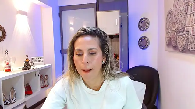 DianaPearls webcam