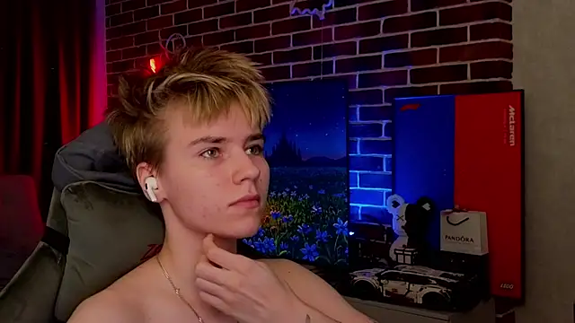 Jean_Willson live cam on StripChat