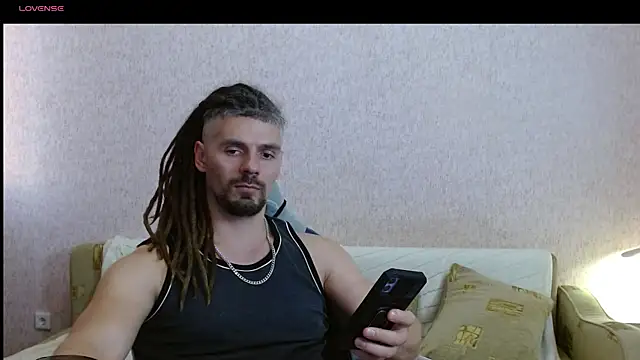 Aestheticguy101 webcam
