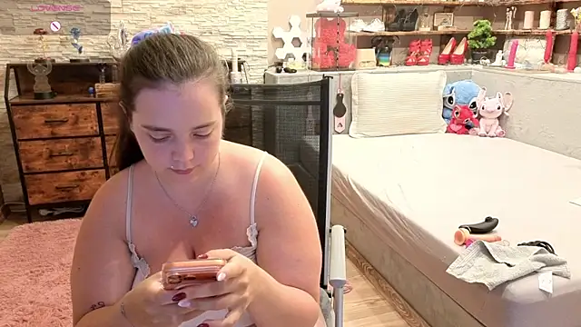 Kimberly-Caprice webcam