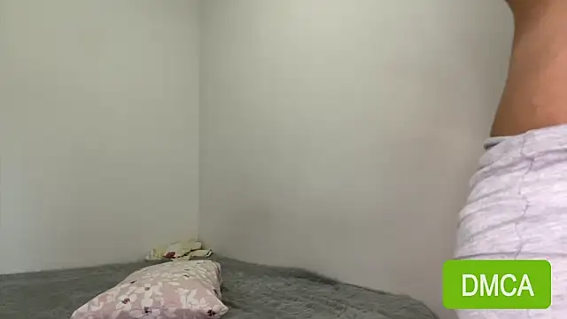 JuliaPierce webcam