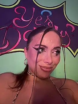 TamaraSavage webcam