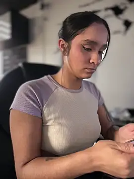 Isabella-Teen webcam