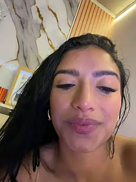 AlinaArgii webcam