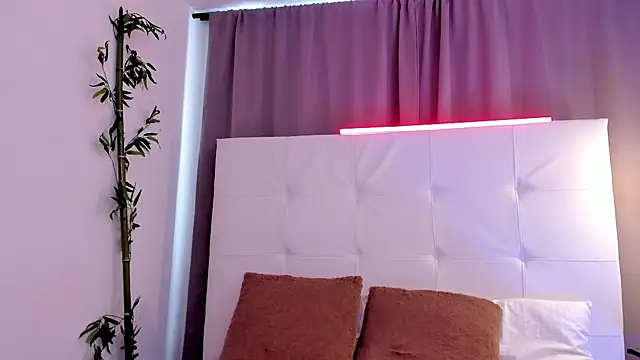 Alejo-and-Thiago webcam
