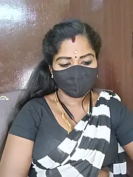 tamilammukuttyy live webcam show