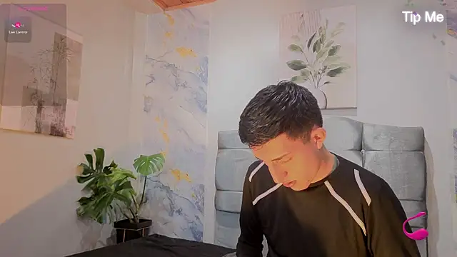 Un_Sluttyy webcam