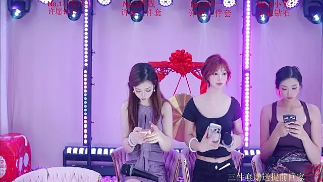 Luckybaby-001 live webcam show