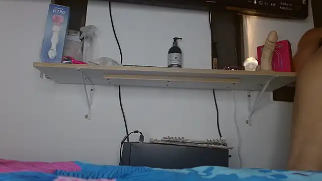Chemist_cano69 live webcam show