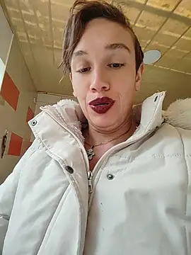 MARILYNKOVANOVA live webcam show