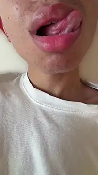 hotlips2026 (M twink) - I show my ass 🙈 أظهر مؤخرتي